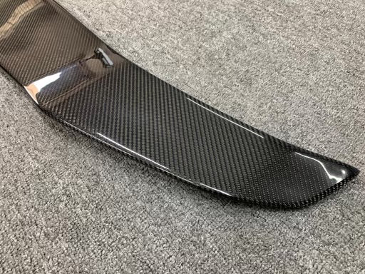 V-style wing