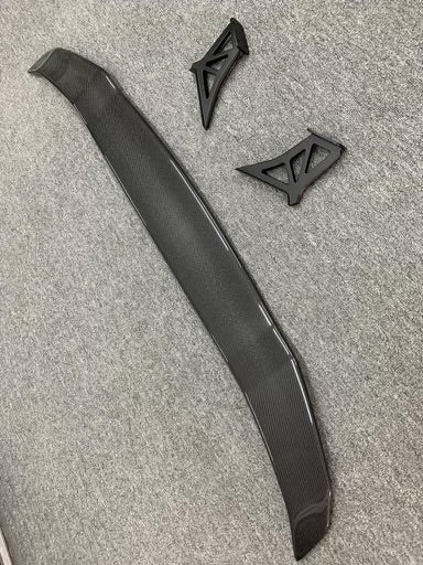 V-style wing