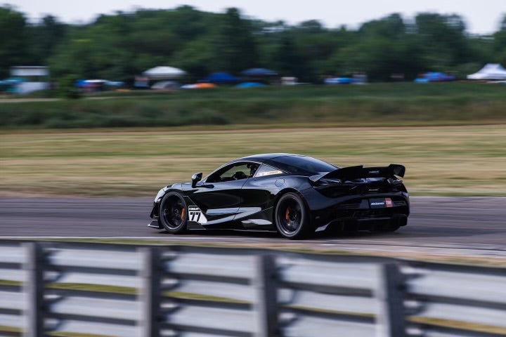 McLaren 720s black