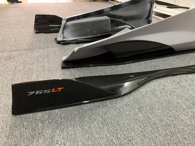 765LT Style Side Skirts